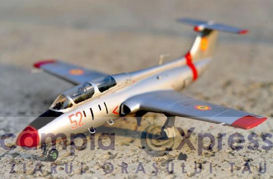 macheta mig 21 lancer 4