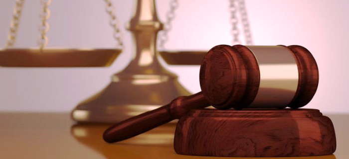 balanta ciocan magistrat