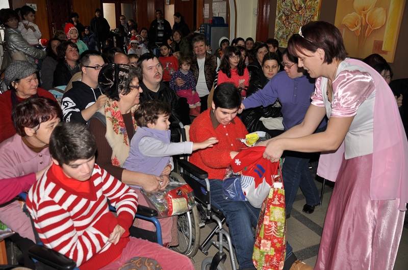 copii cu dizabilitati 3