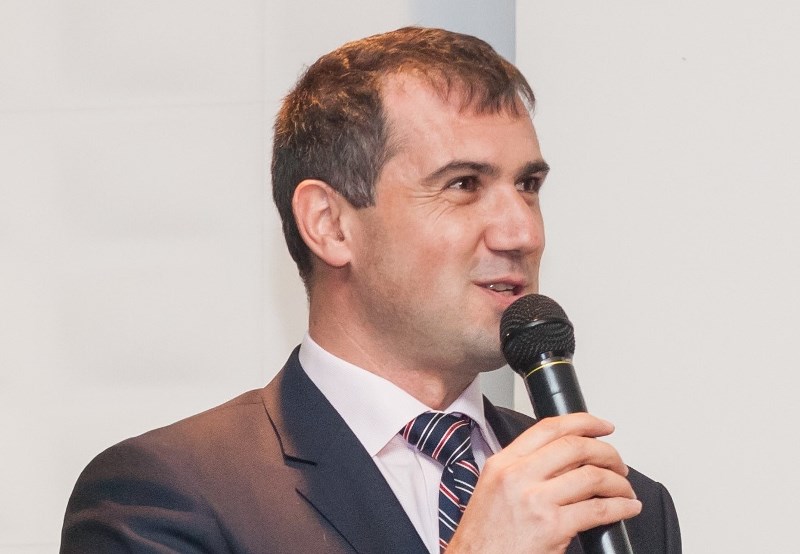 Levente Szell Agrosel